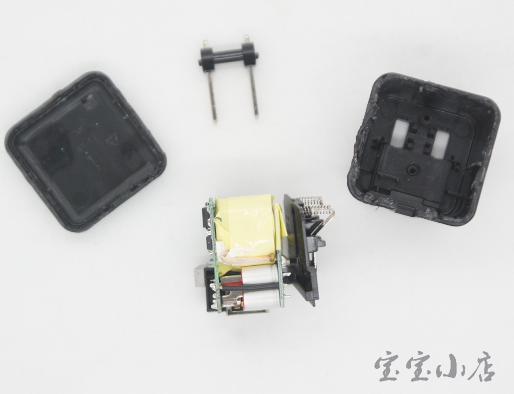 雷蛇5V 2.5A KS047844手机USB充电器 可到5V3A 移动电源充电头USB-C 充电器KS048497 Razer USB A Wall Power Adapter